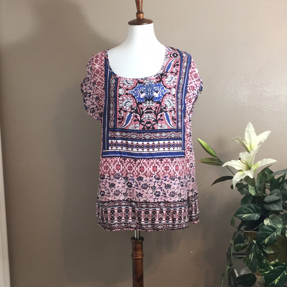NWT. Bohemian Style Loose Blouse - Picture 4 of 5
